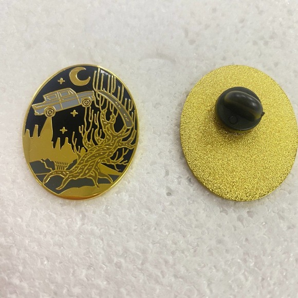 Harry Potter The Flying Ford Whomping Willow Enamel Pins - Picture 6 of 7